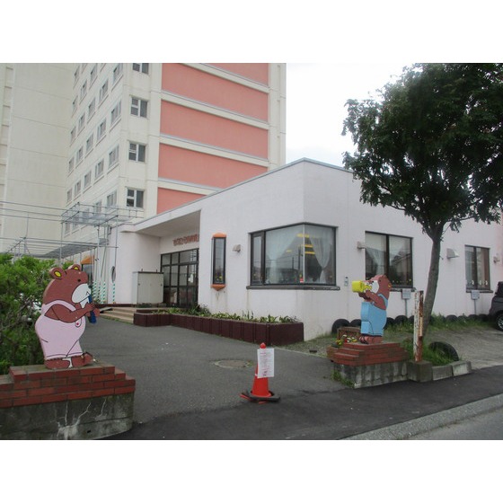 幼稚園・保育園　すえひろ保育園（幼稚園・保育園）まで415m