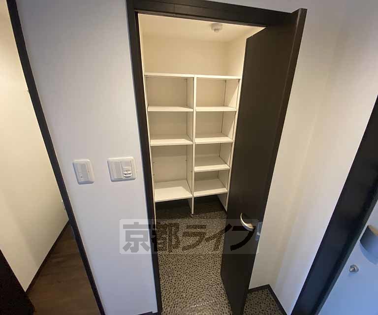 収納　ウォークインシューズクローゼットです。