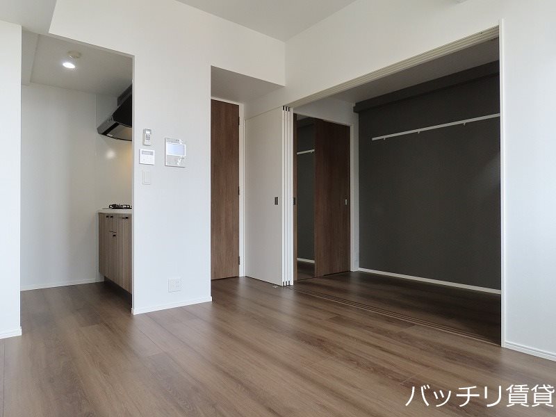 居室・リビング　※同マンション別部屋写真の為、現状優先。