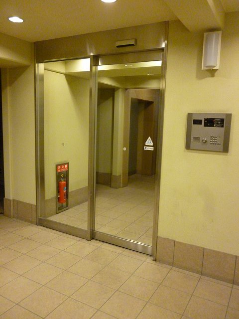 エントランス　入口部分