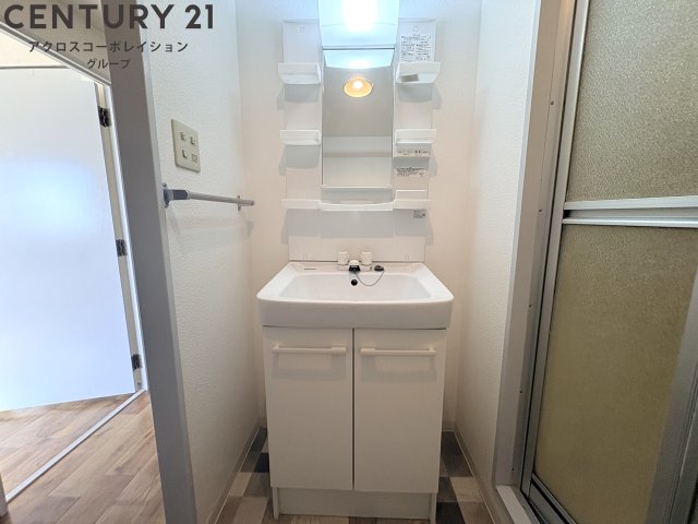 洗面設備　独立洗面化粧台付きでおすすめです！