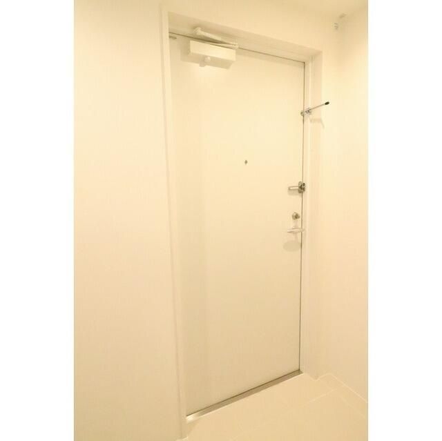 LAPiS代々木の玄関写真