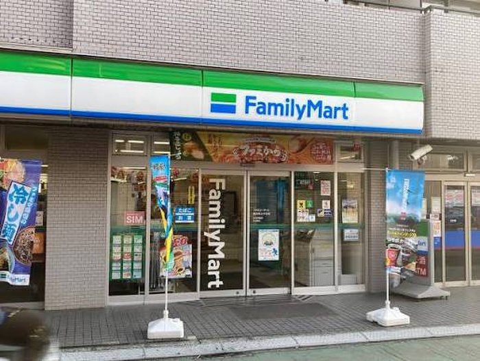 コンビニ　ファミリーマート 横浜神之木町店（コンビニ）まで1000m