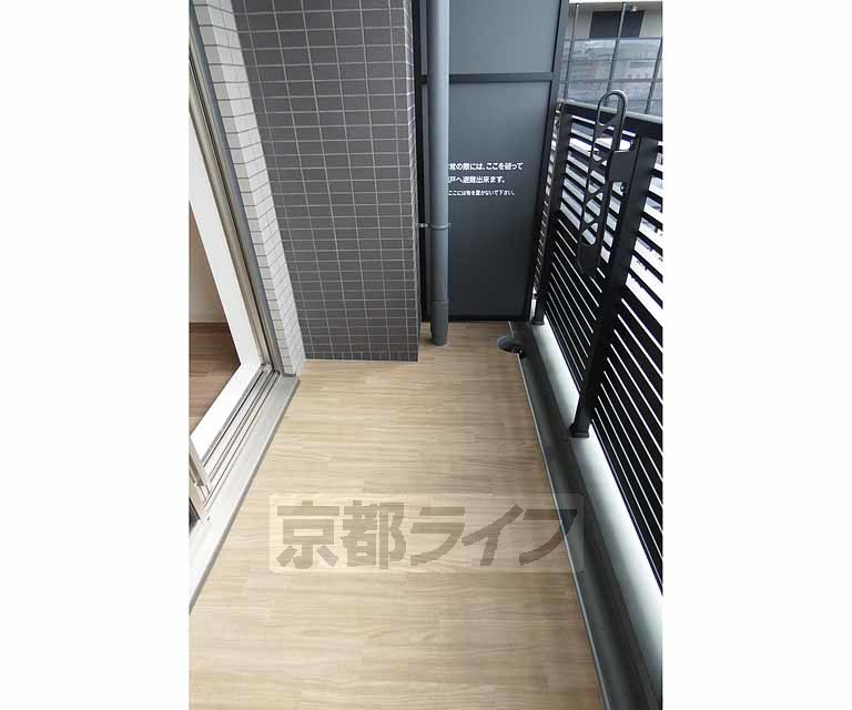 地下鉄烏丸線 十条駅 徒歩5分 7階建 築6年の内装写真