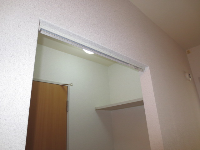 広瀬川ハイムAの居間写真