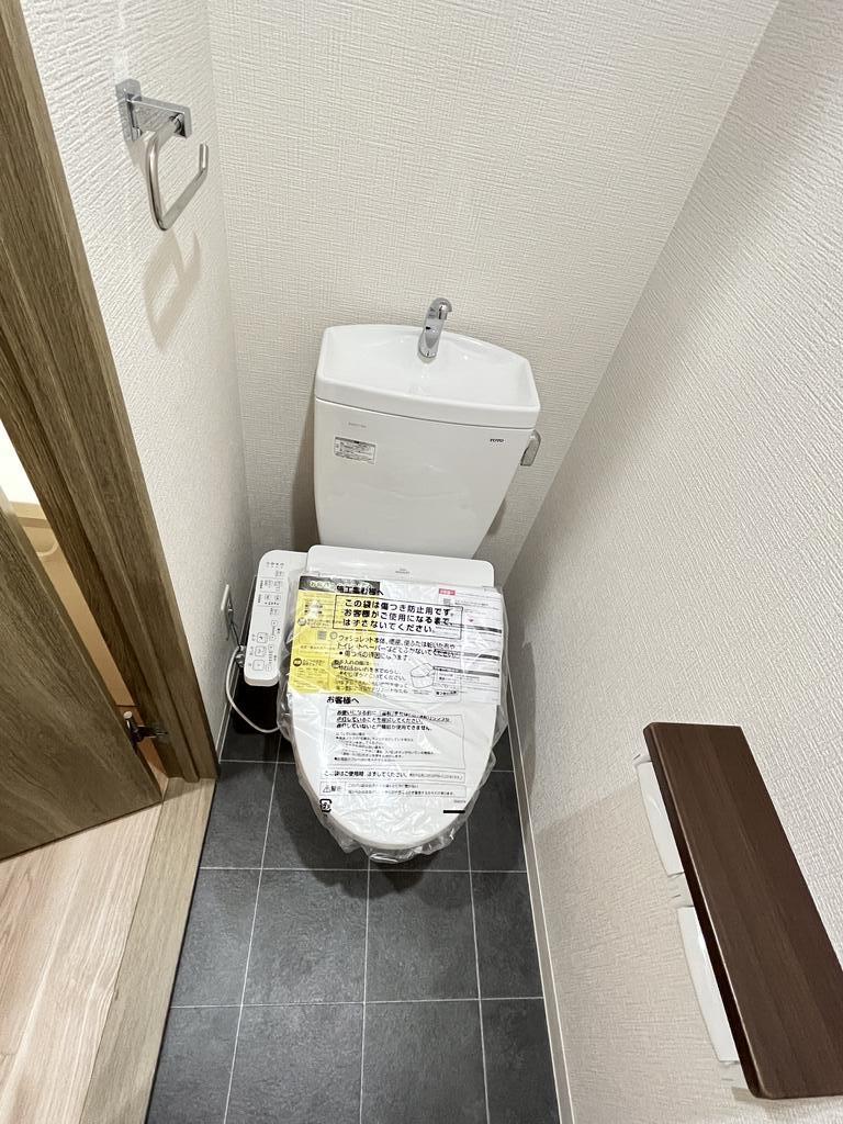 トイレ　※同タイプ同モデル使用