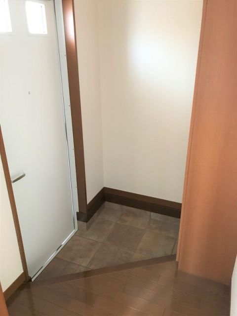 ルミエールの玄関写真