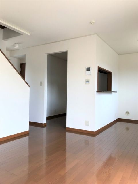 ルミエールの居間写真