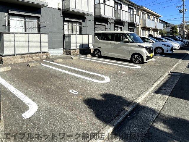 駐車場　駐車場があります