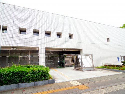 図書館　静岡市立中央図書館（図書館）まで769m