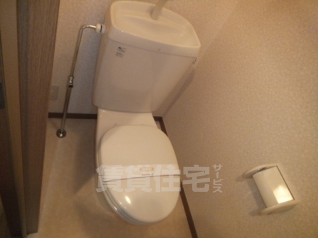 京王井の頭線 三鷹台駅 徒歩8分 2階建 築26年のトイレ写真