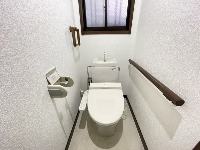 上社貸家のトイレ写真