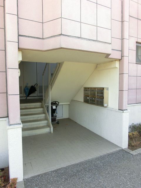 その他　内階段タイプのマンション