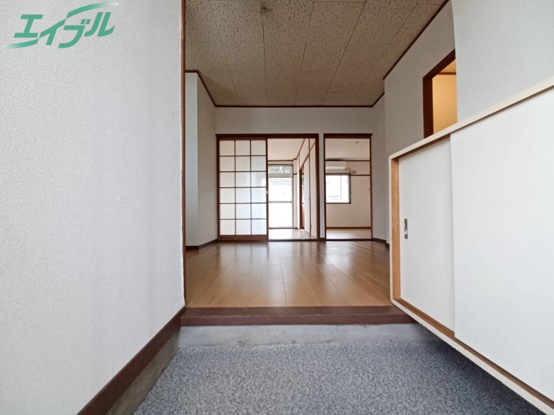 玄関　反転タイプ参考写真