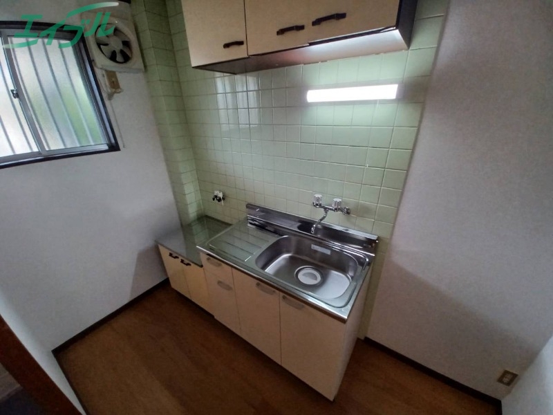 キッチン　反転タイプ参考写真