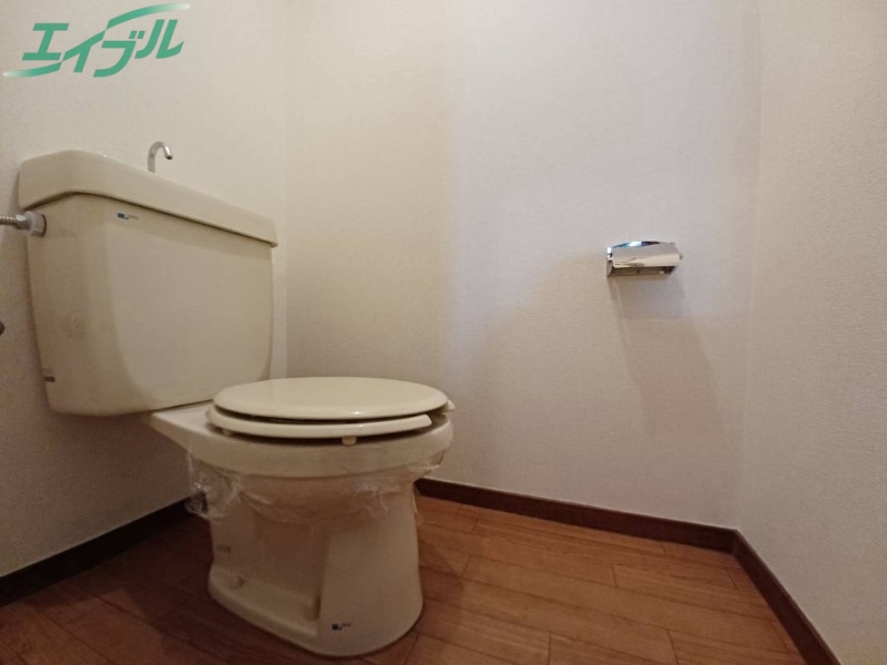 トイレ　反転タイプ参考写真