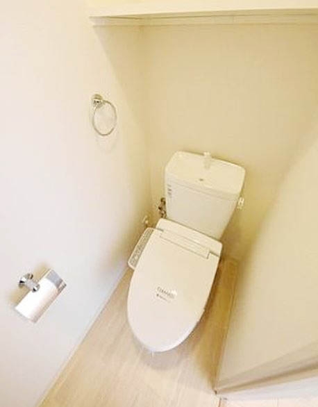 トイレ　※別部屋の参考写真です。