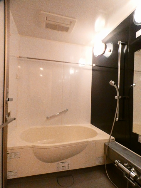 バス・シャワールーム　バス※別部屋参考写真