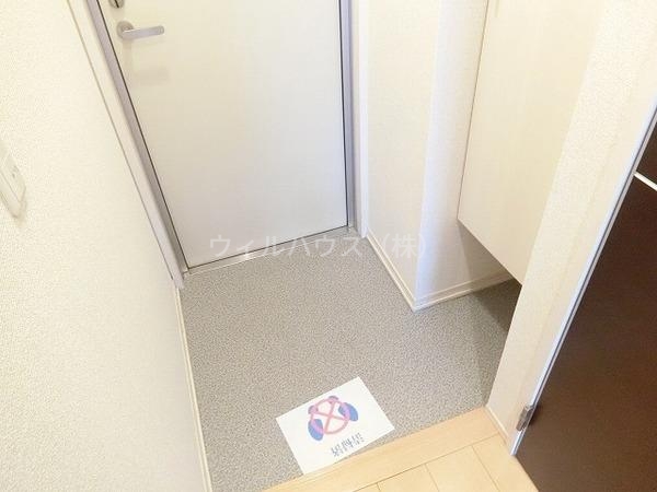 玄関　シューズボックスあり！