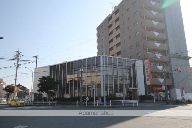 銀行　（株）百五銀行／八田支店（銀行）まで403m