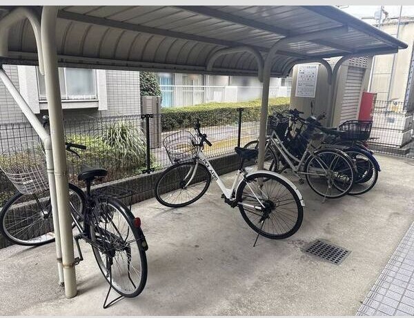 レオパレスハーモニー蕨の外観写真