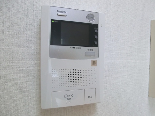 セキュリティ　安心のＴＶモニターホン完備です♪