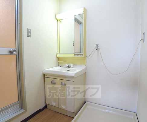 洗面設備　独立洗面台です。