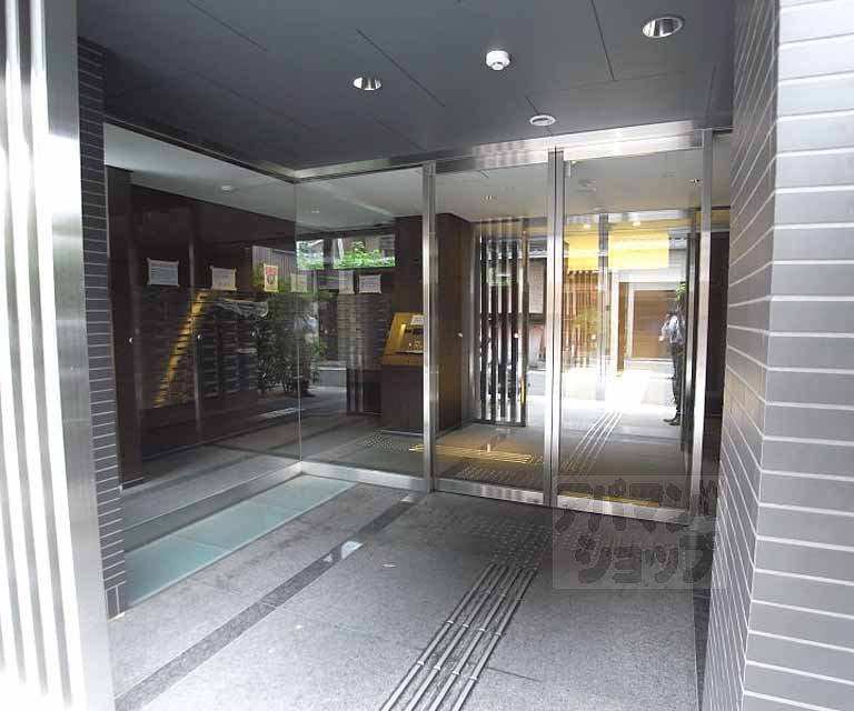 クリスタルグランツ京都高辻の外観写真