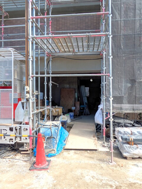 エントランス　建築中