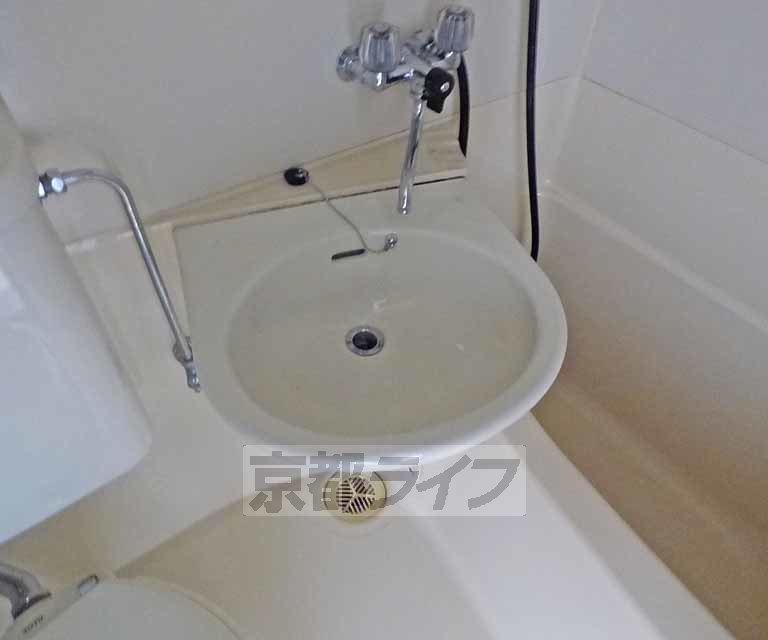 洗面設備　洗面台です。