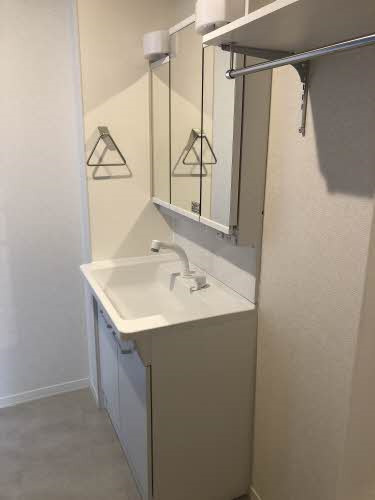 洗面設備　※別のお部屋の写真です
