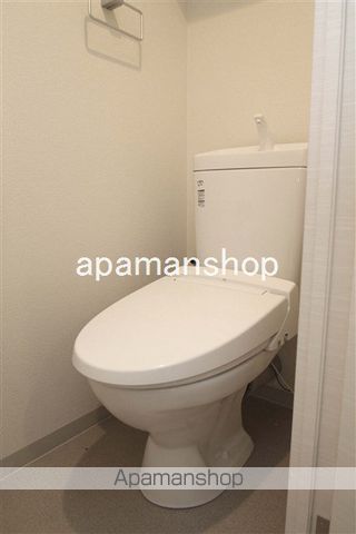 地下鉄御堂筋線 なんば駅 徒歩7分 10階建 築10年のトイレ写真