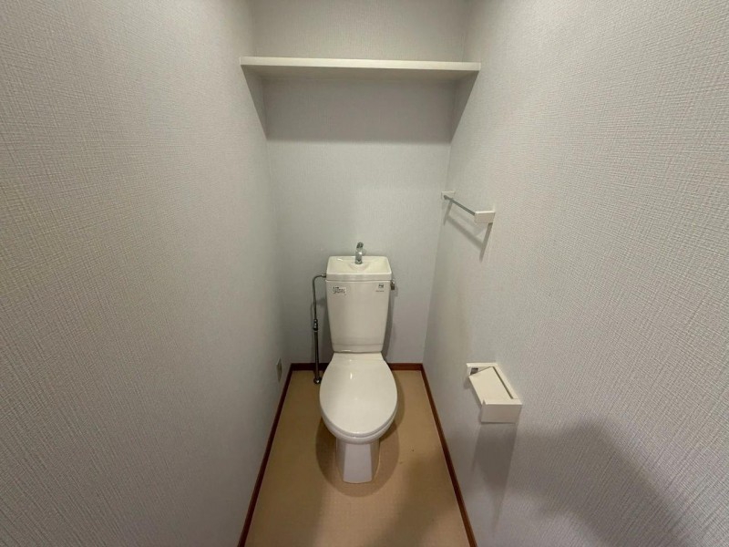 ＪＲ鹿児島本線 遠賀川駅 徒歩10分 6階建 築22年のトイレ写真