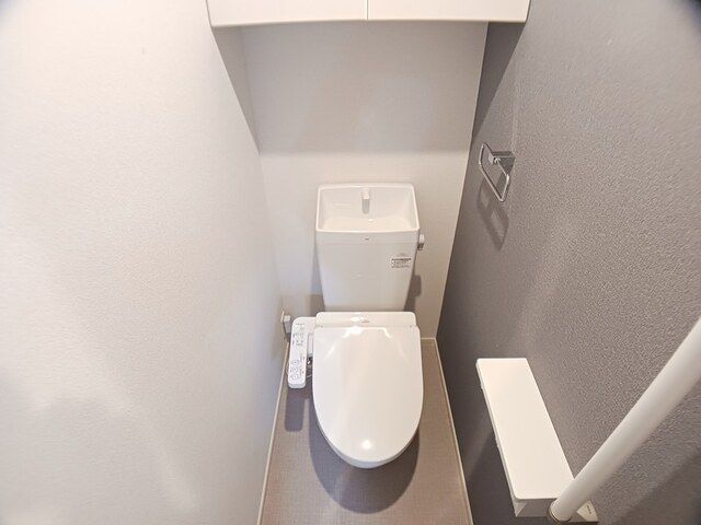 トイレ　コンパクトで使いやすいトイレです