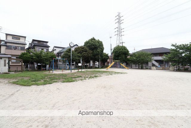 公園　新場山公園（公園）まで153m