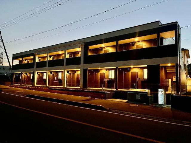 建物外観　外観写真（夜）