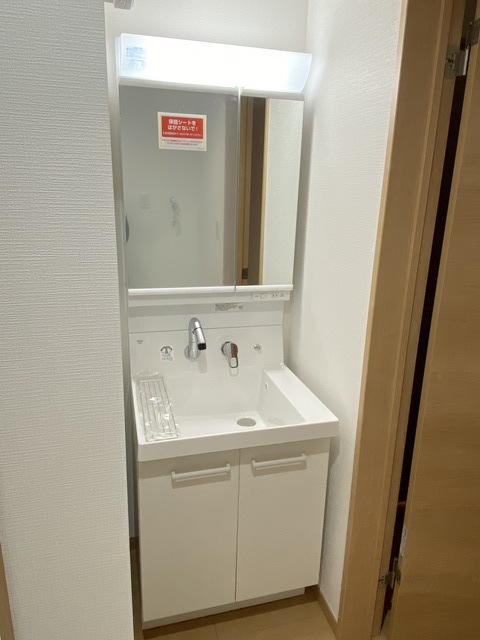 東新小岩6丁目中学校前戸建の内装写真