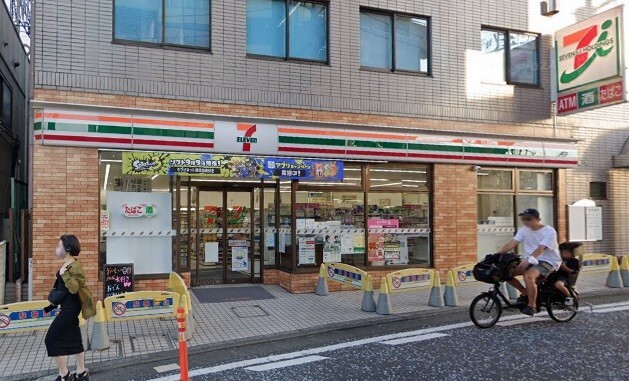 コンビニ　セブンイレブン溝の口店（コンビニ）まで305m