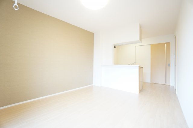 居室・リビング　※同物件、同タイプ、間取り反転のお部屋です