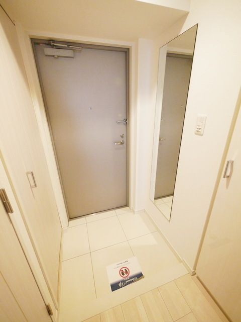 グランド・ガーラ新横浜Southの玄関写真
