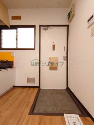 玄関　リライフ下北沢店