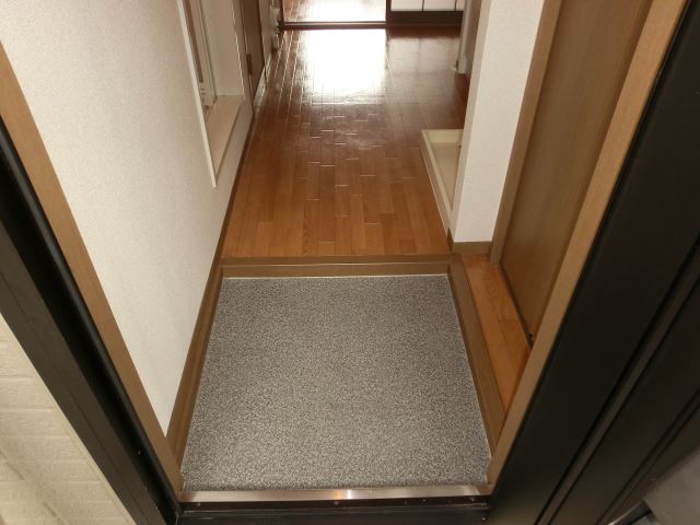 玄関　清潔感のある玄関です。