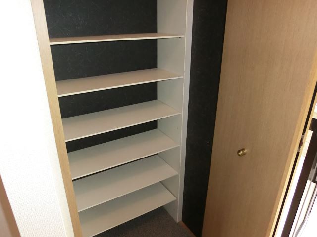 その他設備　たくさん入るシューズボックスです。