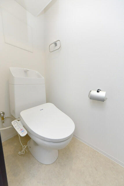 都営三田線 千石駅 徒歩7分 4階建 築1年のトイレ写真
