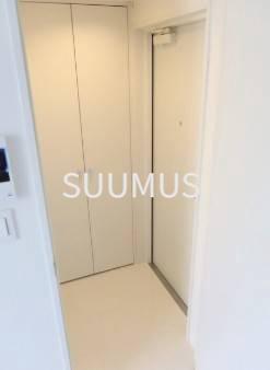 小田急線 南新宿駅 徒歩6分 4階建 築5年の玄関写真