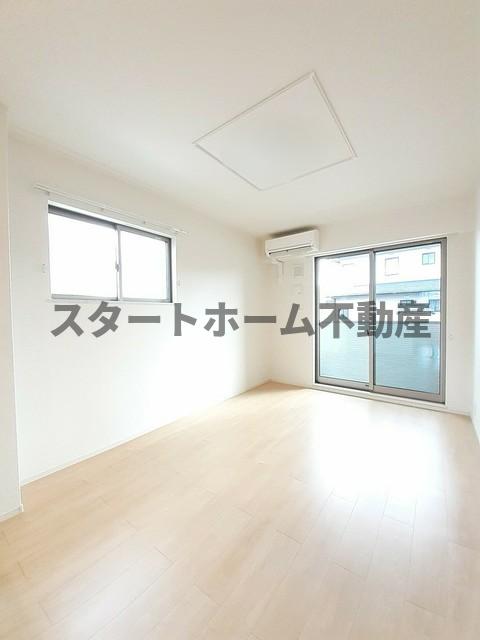 居室・リビング　居間です