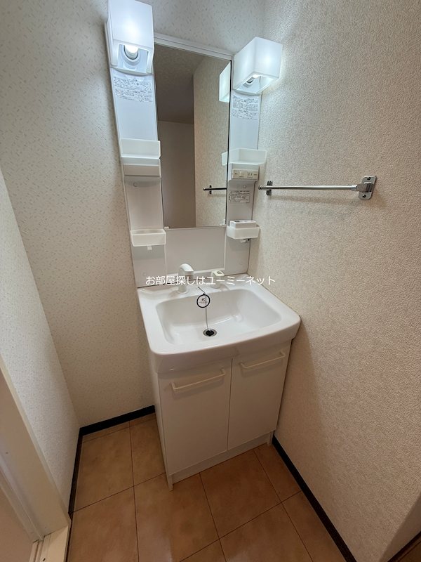 洗面設備　※実際のお部屋とは異なる場合がございます。