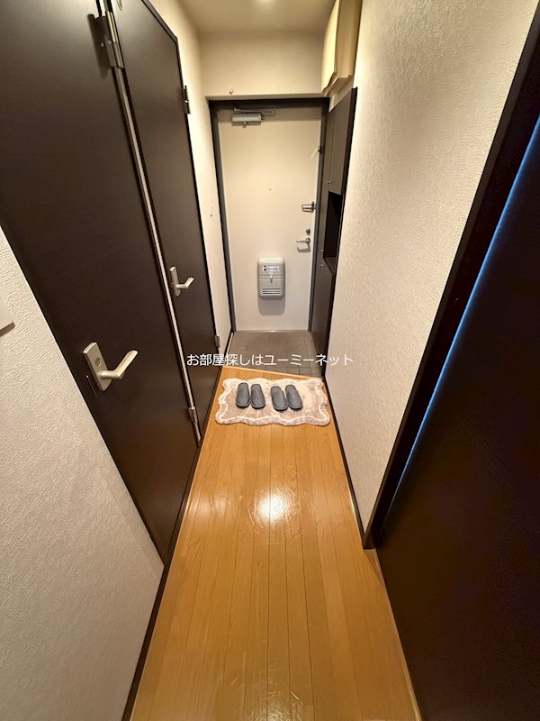 玄関　※実際のお部屋とは異なる場合がございます。
