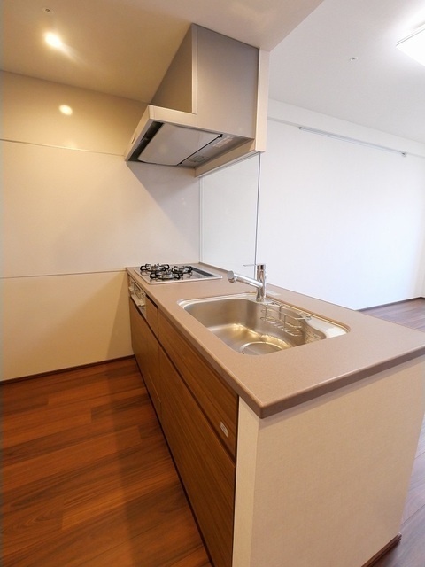 キッチン　写真は同タイプ住居です。