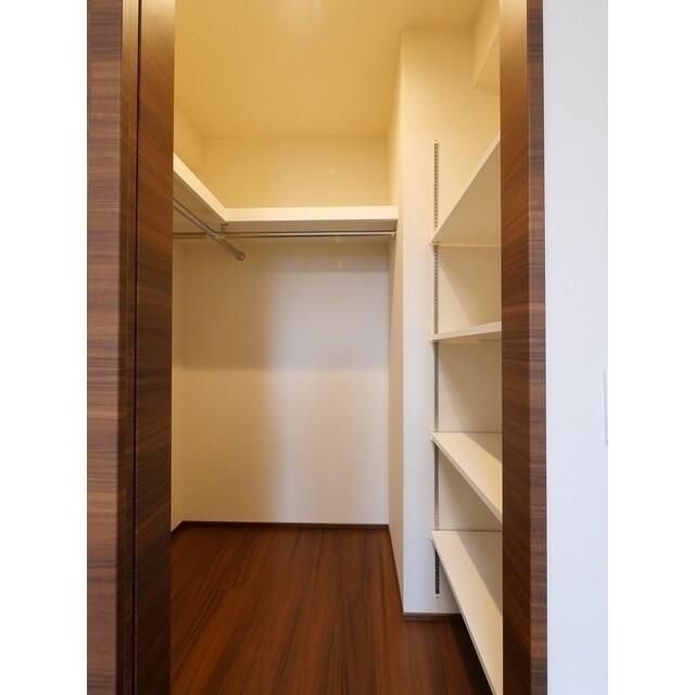 収納　写真は同タイプ住居です。